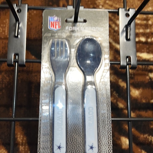 New NFL Dallas Cowboys Kids 3+ Years Fork & Spoon Officially Licensed Product - Picture 2 of 5